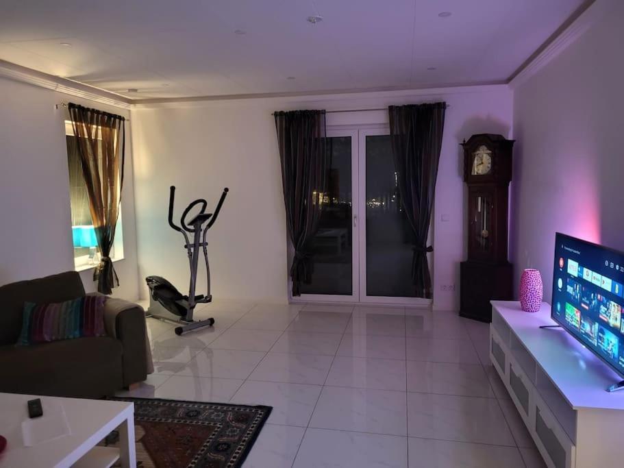 Beautiful Terraced House With Private Parking Βίλα Σάντβικεν Εξωτερικό φωτογραφία